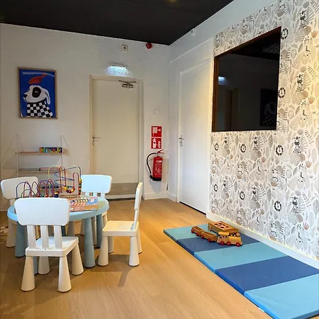 Hotel Emilia 3*