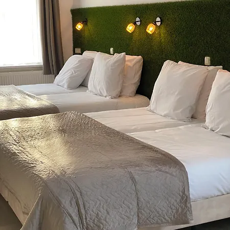 Emilia Hotel 3*